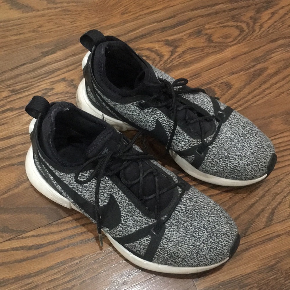 Nike black dual racer sneaker running shoes